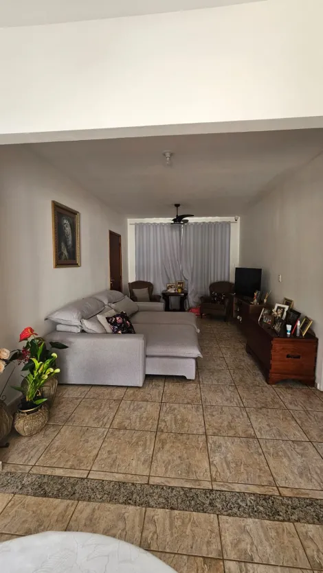 Alugar Casa / Condomínio em Bauru. apenas R$ 700.000,00