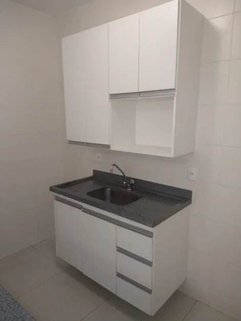 Alugar Apartamento / Padrão em Bauru. apenas R$ 1.380,00